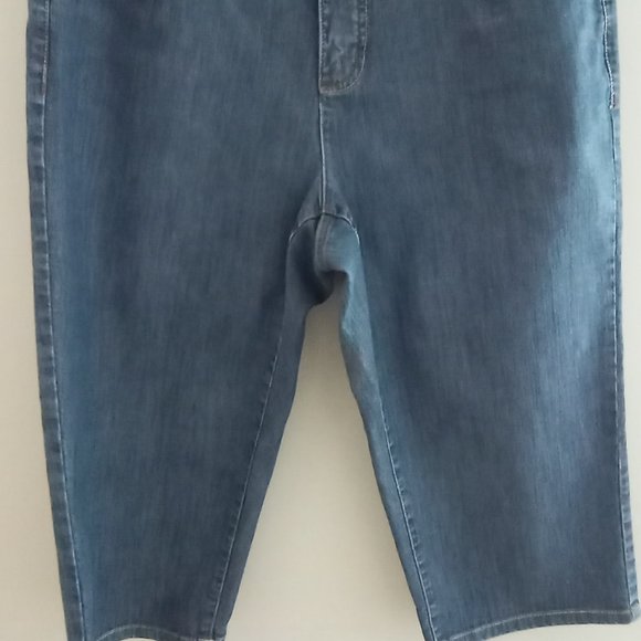 'SMITHS DUNGAREES' Wide leg Capri Size 10 Detailed stitching EUC - Picture 3 of 10